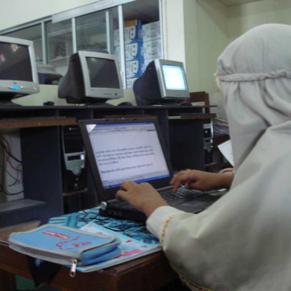 Lab-komputer-sdmuhcc-lcd