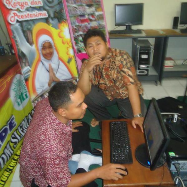 Pelatihan ICT Guru SDMuhCC e-Learning dan RPP Lesson Plan Database 2012
