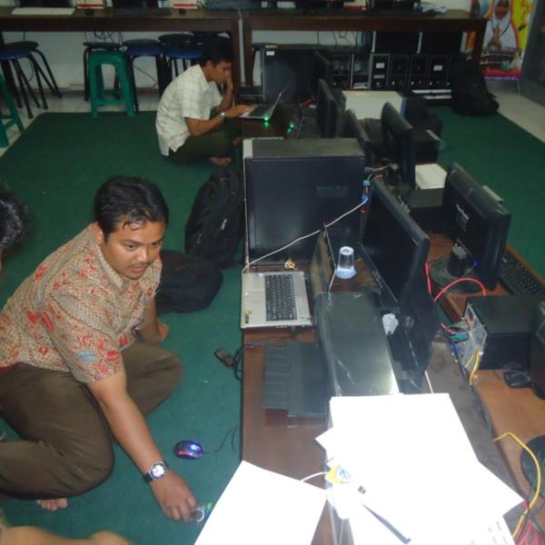 Pelatihan ICT Guru SDMuhCC e-Learning dan RPP Lesson Plan Database 2012
