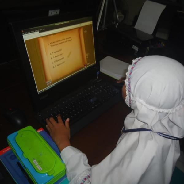 Pembelajaran IPS Asean dengan ICT Eqep - sdmuhcc-UNY