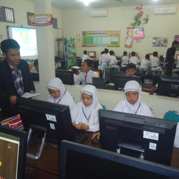 Pembelajaran IPS Asean dengan ICT Eqep - sdmuhcc-UNY