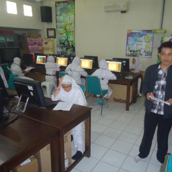 Pembelajaran IPS Asean dengan ICT Eqep - sdmuhcc-UNY