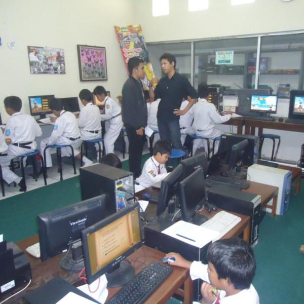 Pembelajaran IPS Asean dengan ICT Eqep - sdmuhcc-UNY