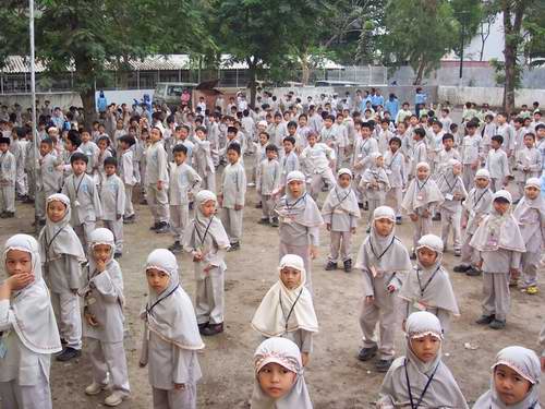 kebersamaan-bersama-teman-teman-di-sabtu-pagi
