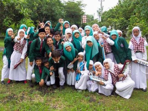 semangat-dan-keceriaan-yang-tak-pernah-padam-