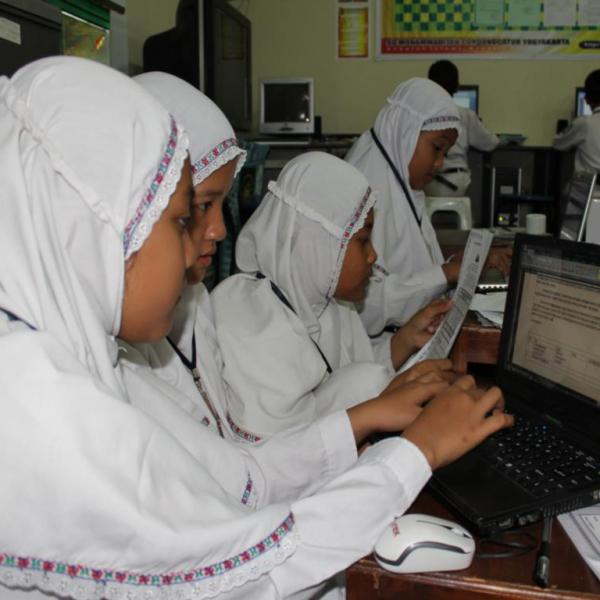 komputer-multimedia-pembelajaran