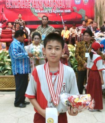 juara_olimpiade_sains_nasional_2008__di_makassar