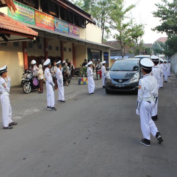 tugas-patroli-keamanan-sekolah-pks